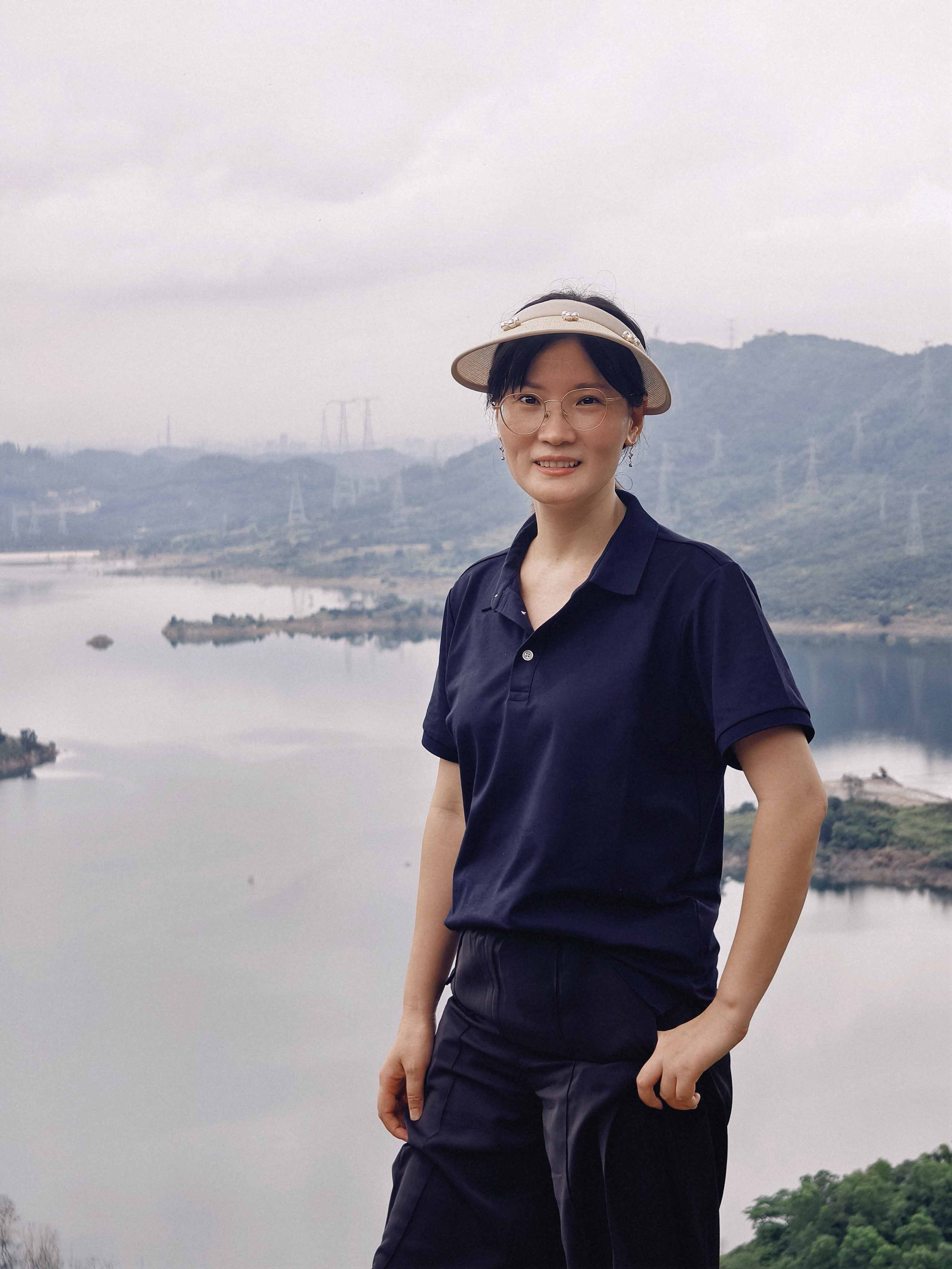 久信達科技公司員工齊聚光明區(qū)蠄蜍石，開啟活力爬山之旅暨團建活動(圖3)